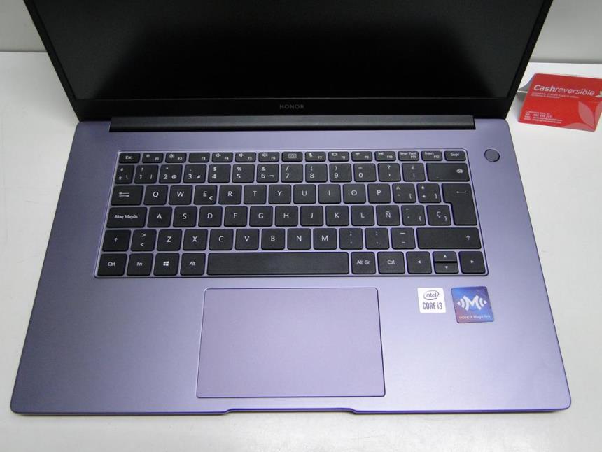 ORDENADOR PORTATIL CON FUNDA