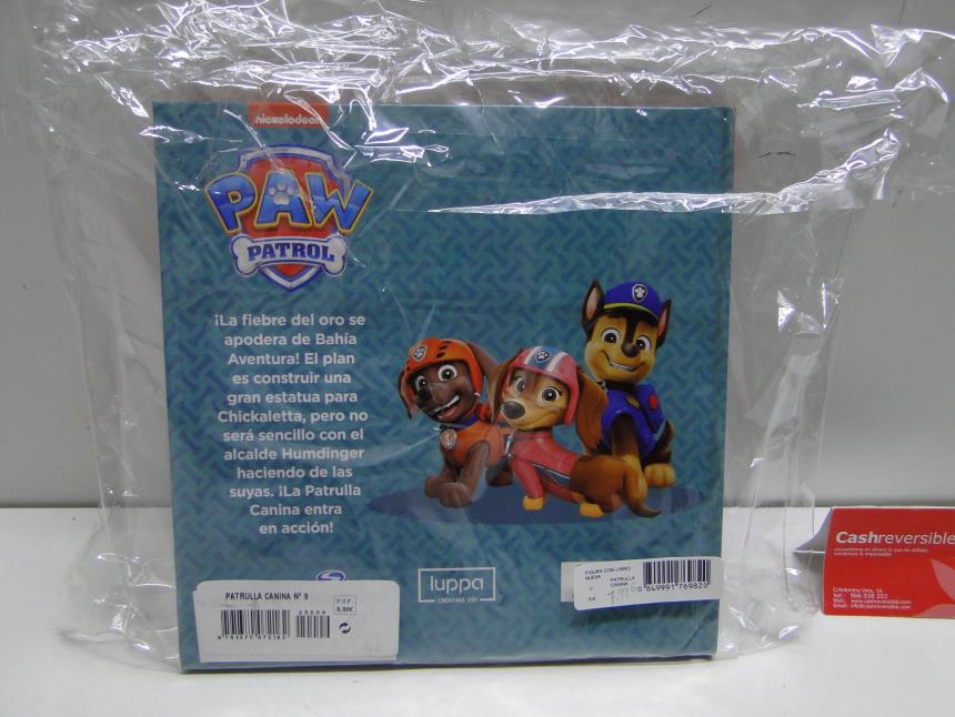 FIGURA CON LIBRO NUEVA