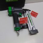 CLAVADORA NEUMATICA SEMINUEVA CON MALETA