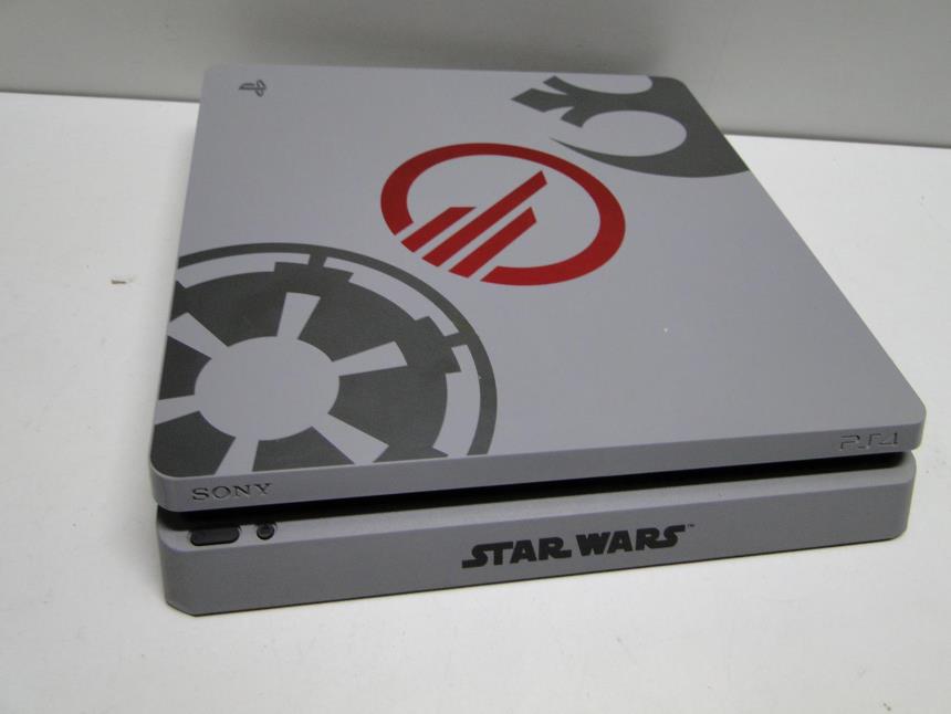 PS4 EDICION ESPECIAL CON MANDO Y JUEGO *