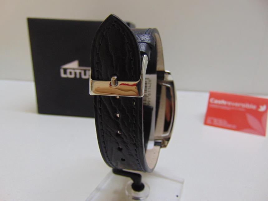 RELOJ DE CABALLERO CON CAJA SEMINUEVO