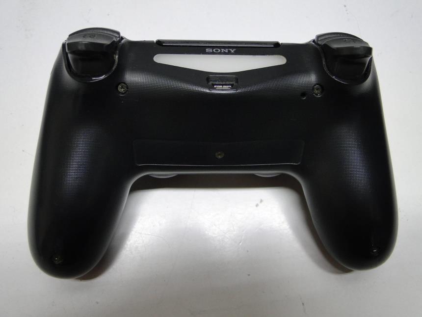 PS4 EDICION ESPECIAL CON MANDO Y JUEGO *