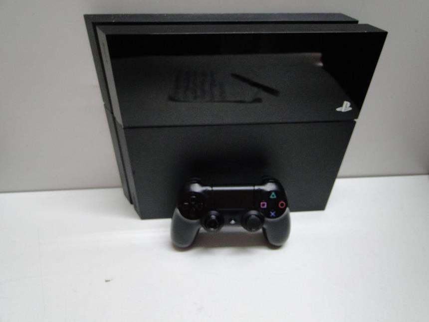 articulos_imagen1_173908.jpg PS4 CON MANDO