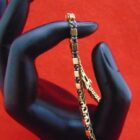 PULSERA DE ORO DE 18K CON PIEDRAS