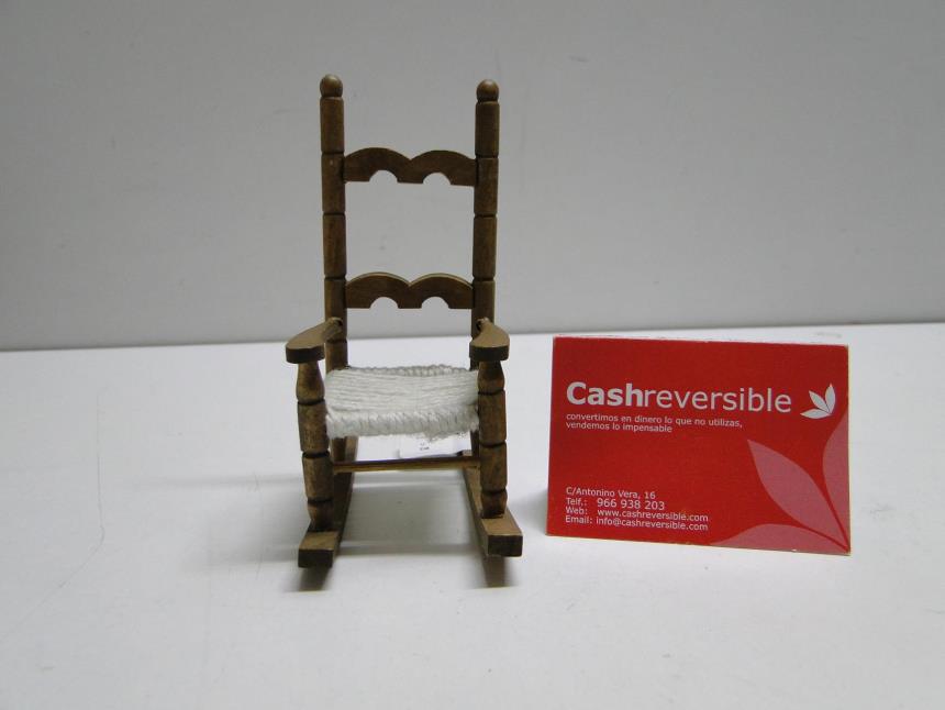 ACCESORIO PARA CASA DE MUÑECAS