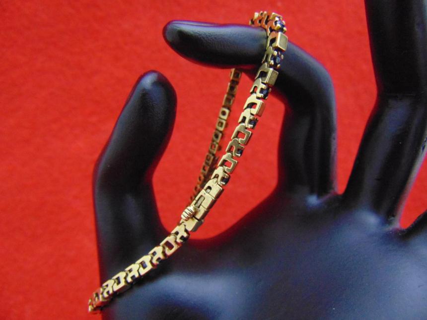 PULSERA DE ORO DE 18K CON PIEDRAS