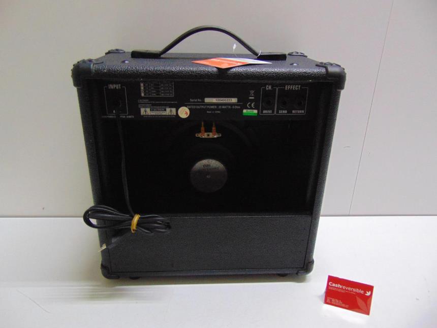 AMPLIFICADOR DE GUITARRA