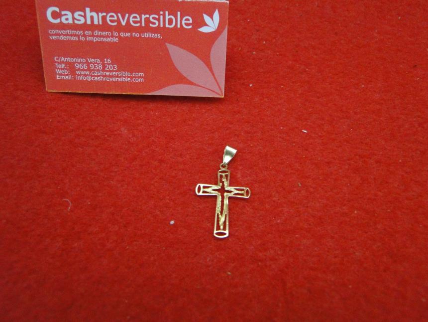 COLGANTE DE ORO DE 18K