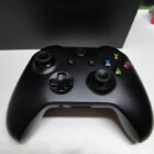 XBOX ONE X CON CAJA Y MANDO