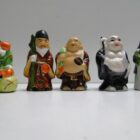 SET DE 5 FIGURAS DE PORCELANA*