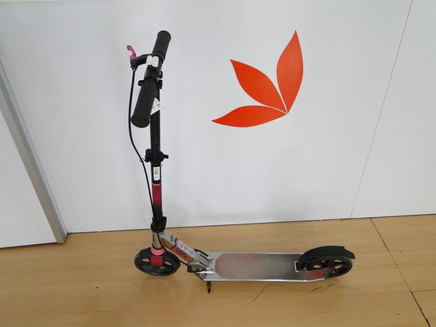 articulos_imagen1_178372-1.jpg PATINETE CON FRENO