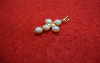 articulos_imagen1_66942.jpg COLGANTE DE ORO DE 18K