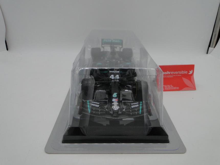 MERCEDES FORMULA 1 1/24 NUEVO