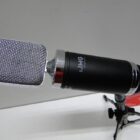 MICROFONO CON SOPORTE PERFECTO ESTADO