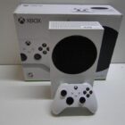 XBOX SERIES S CON CAJA PERFECTO ESTADO **