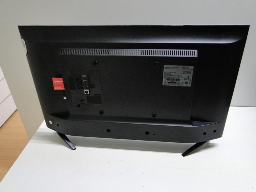 SMART TV 32' CON MANDO