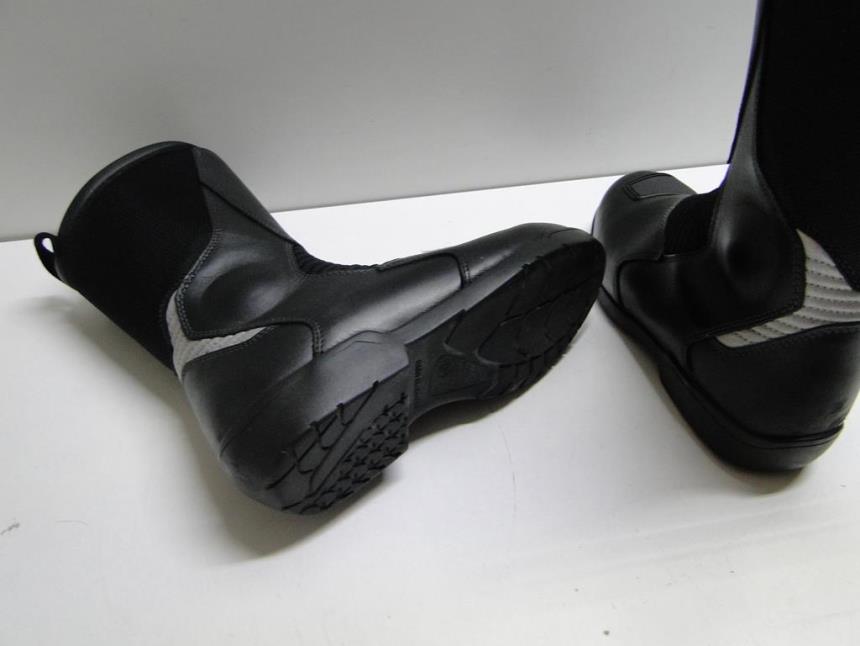 BOTAS MOTO CON CAJA PERFECTO ESTADO