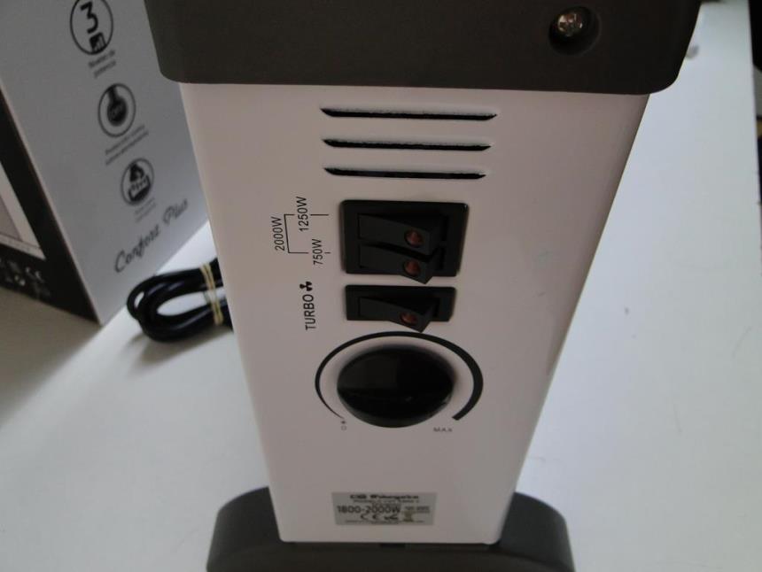 CALEFACTOR 2000W CON CAJA