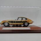 REPLICA DE COCHE A ESCALA