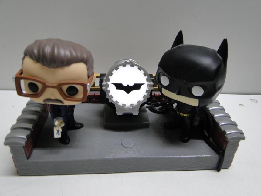 articulos_imagen1_175218-1.jpg FIGURA DE COLECCION CON LUZ