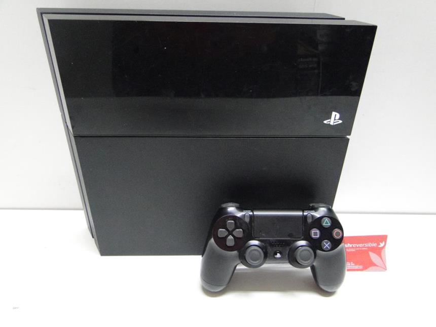 articulos_imagen1_175457.jpg PS4 CON MANDO