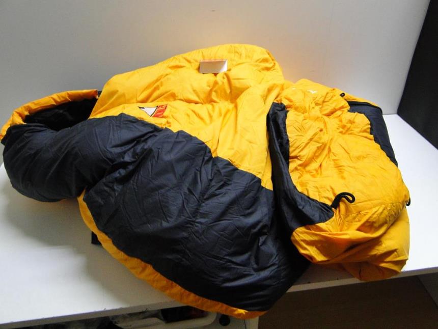 articulos_imagen1_179531-2.jpg SACO MONTAÑA CON FUNDA