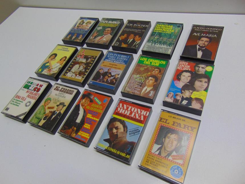 CINTA DE CASETTE VINTAGE