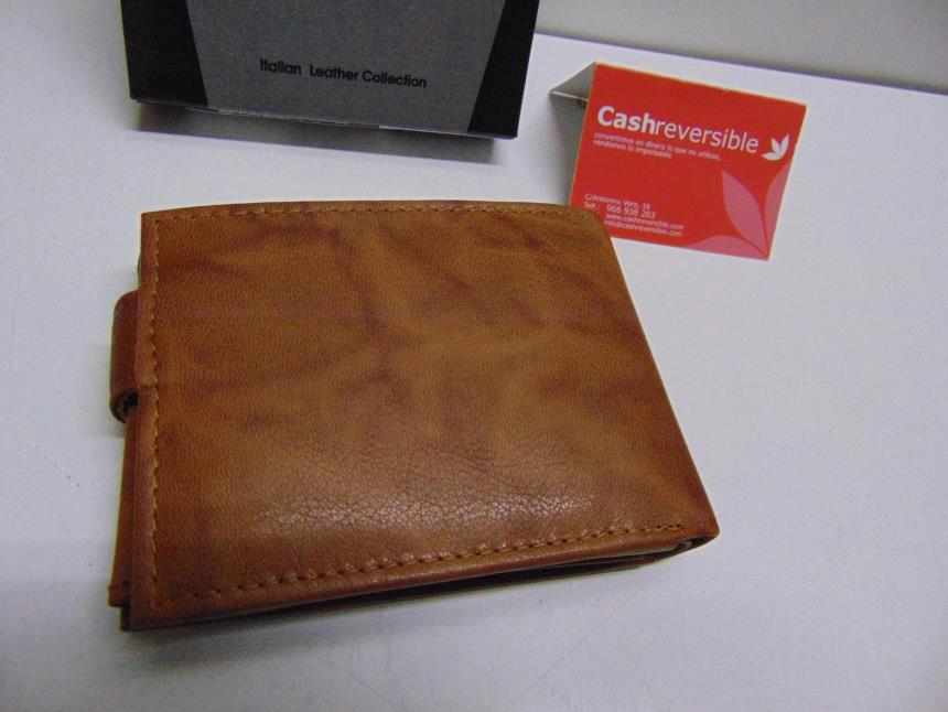 CARTERA DE PIEL A ESTRENAR