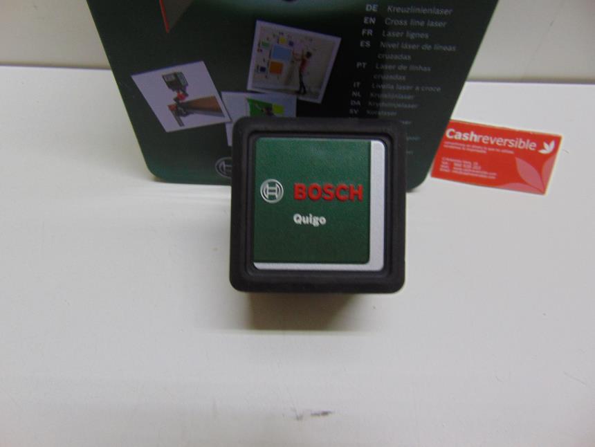 NIVEL LASER CON SOPORTE ARTICULADO Y CAJA SEMINUEVO