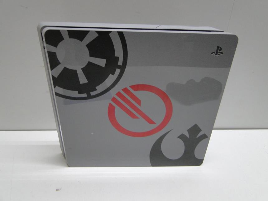 PS4 EDICION ESPECIAL CON MANDO Y JUEGO *