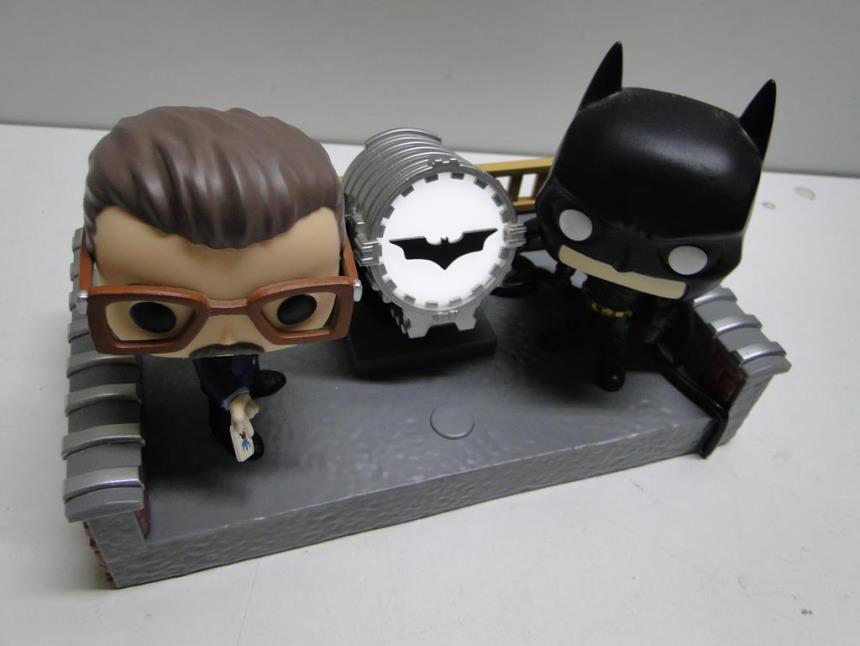 FIGURA DE COLECCION CON LUZ