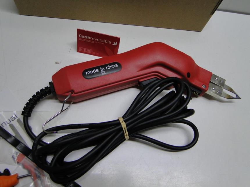 CORTADOR ELECTRICO CALIENTE CON CAJA PERFECTO ESTADO
