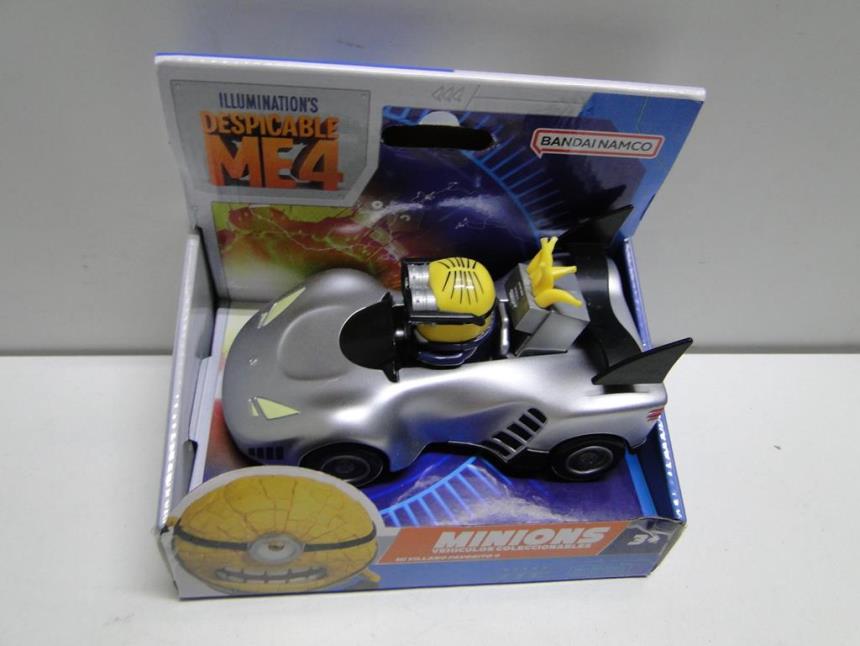 MINIONS CON VEHICULO NUEVO