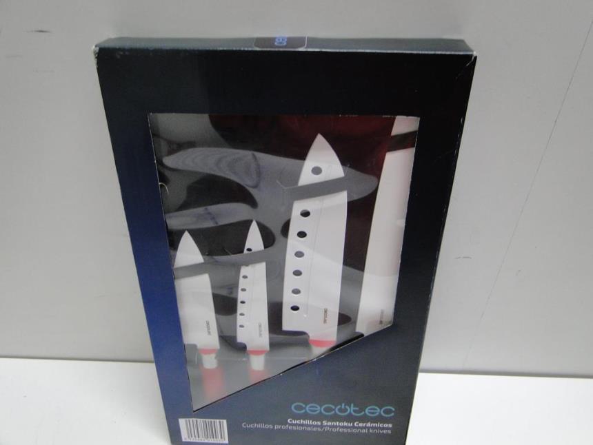 SET DE 4 CUCHILLOS NUEVOS