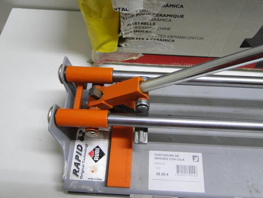 CORTADORA DE MANISES CON CAJA