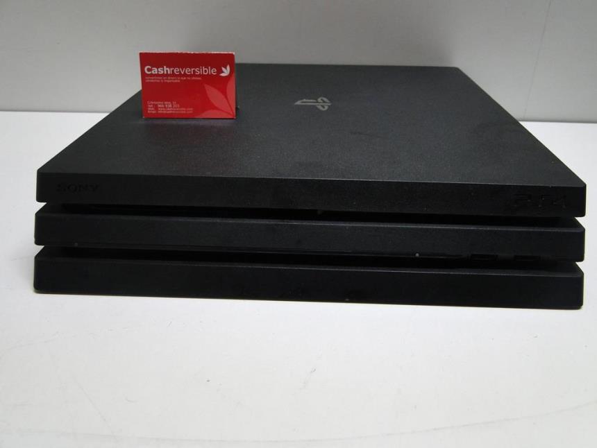 PS4 PRO CON MANDO