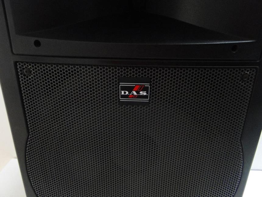 ALTAVOZ AUTOAMPLIFICADO