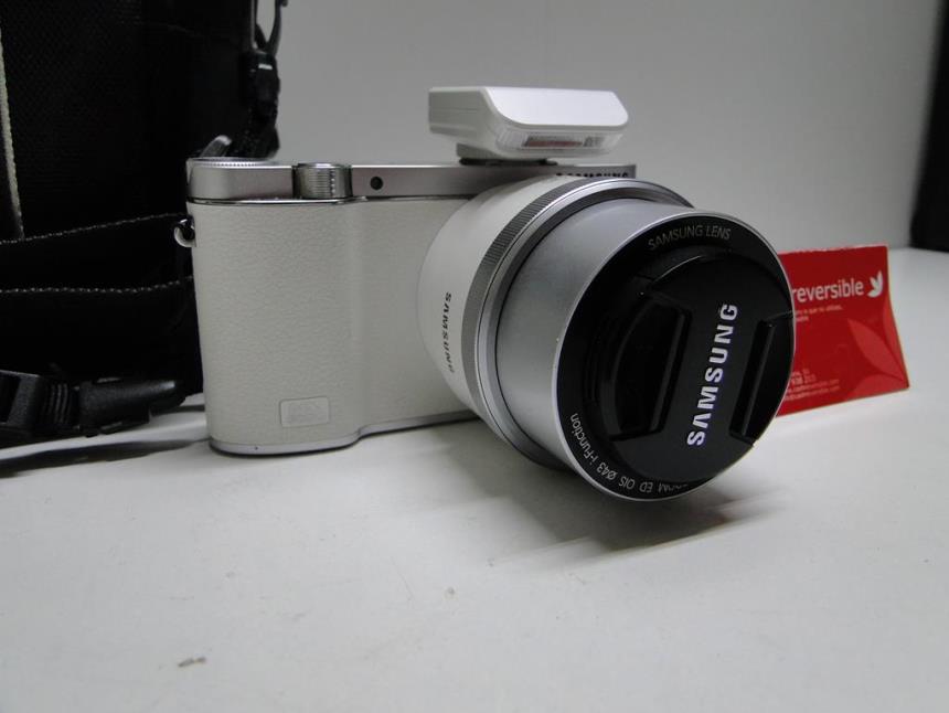 CAMARA DE FOTOS DIGITAL EVIL (WIFI ) CON FUNDA