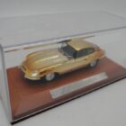 REPLICA DE COCHE A ESCALA