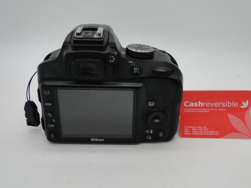 CAMARA DE FOTOS REFLEX DIGITAL