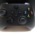 XBOX ONE X CON MANDO Y CAJA