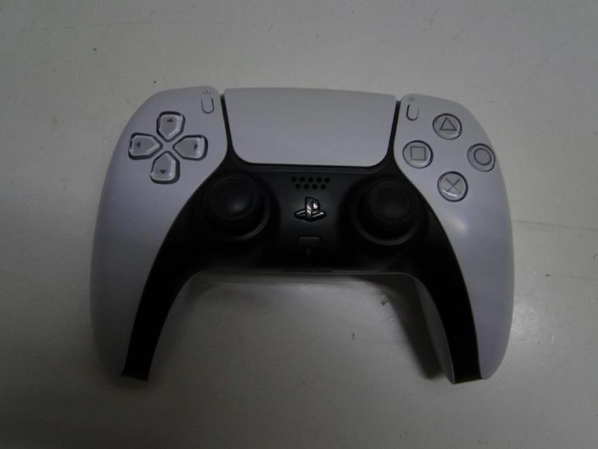 PS5 CON MANDO Y CAJA Y LECTOR