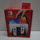 NINTENDO SWITCH CON CAJA SEMINUEVA CON JUEGO MINECRAFT