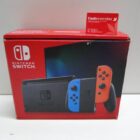NINTENDO SWITCH CON CAJA Y JUEGO SEMINUEVA