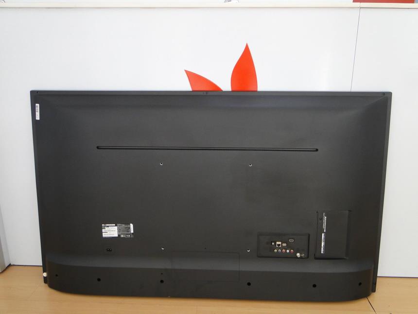 SMART TV 55 CON MANDO SIN PIE