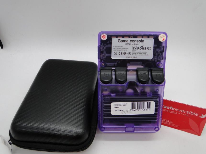 CONSOLA PORTATIL R36S CON FUNDA NUEVA