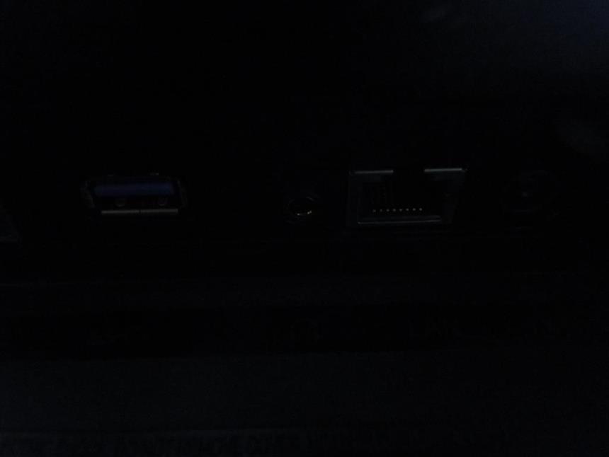 MONITOR 32 SMART TV CON CAJA