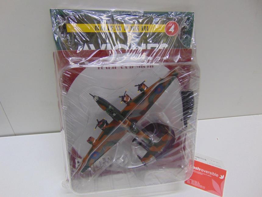 articulos_imagen1_160955.jpg REPLICA DE AVION A ESCALA 1/144 A ESTRENAR