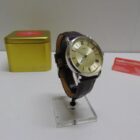 RELOJ CON CAJA SEMINUEVO