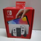 NINTENDO SWITCH OLED CON CAJA Y JUEGO 51 GAMES